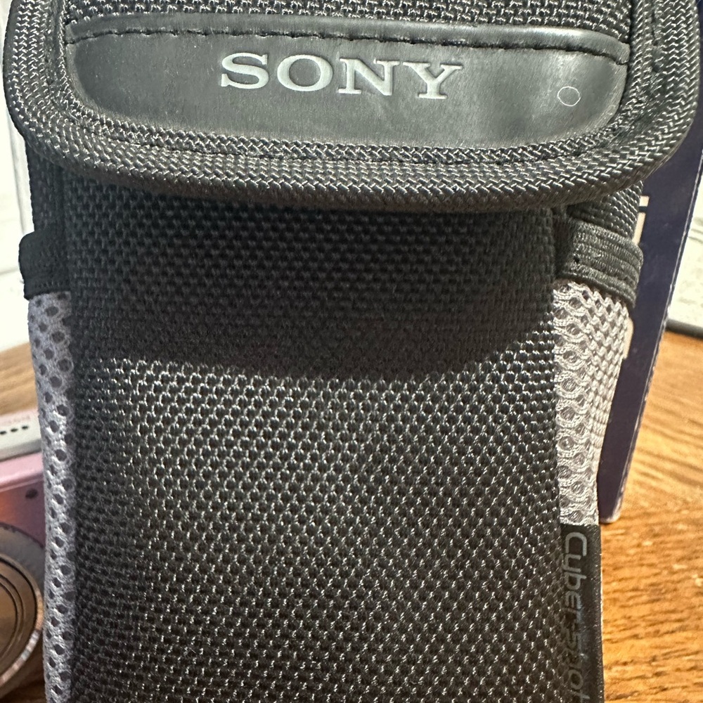 Sony Cyber-shot PINK DSC-S950 Original box manual battery charger bag PARTS ONLY - Picture 5 of 16